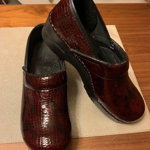 Sanita Danish Clogs Crocodile Print